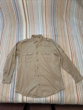 DAVIS standard issue BUSH SHIRT Button-Down Shirt in Light Khaki